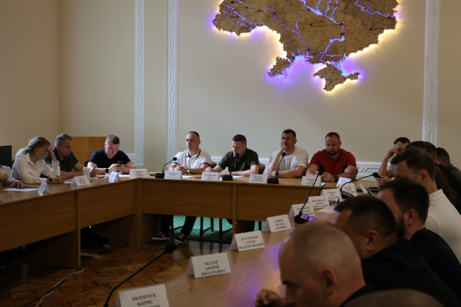 На Волині обговорили реалізацію двох важливих ініціатив – проєктів «Поліцейський офіцер громади» та «Офіцер-рятувальник громади»