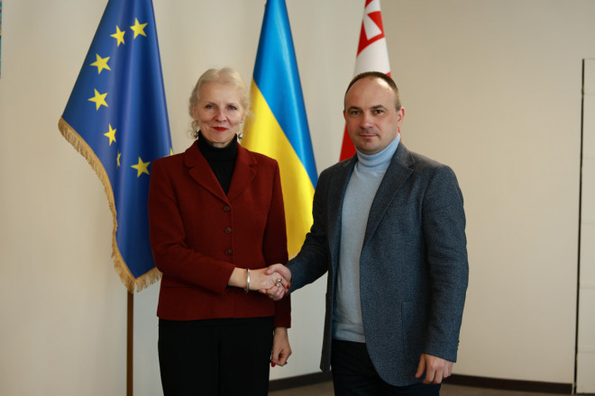 Т.в.о. начальника ОВА Роман Романюк зустрівся з генеральним консулом Республіки Польща в Луцьку Анною Новаковскою