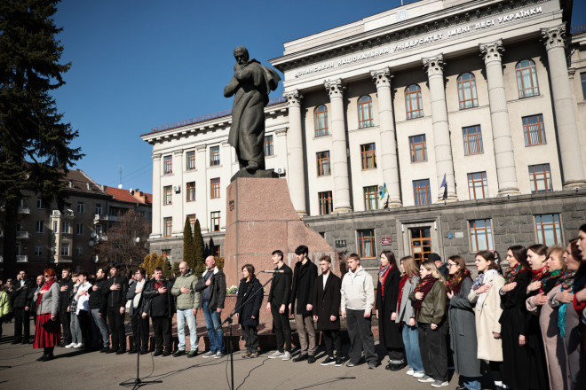 Величний Кобзар: на Волині відзначили 212-ту річницю від дня народження Тараса Шевченка