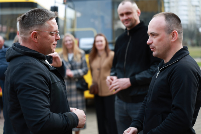 Громади Волині отримали нові шкільні автобуси