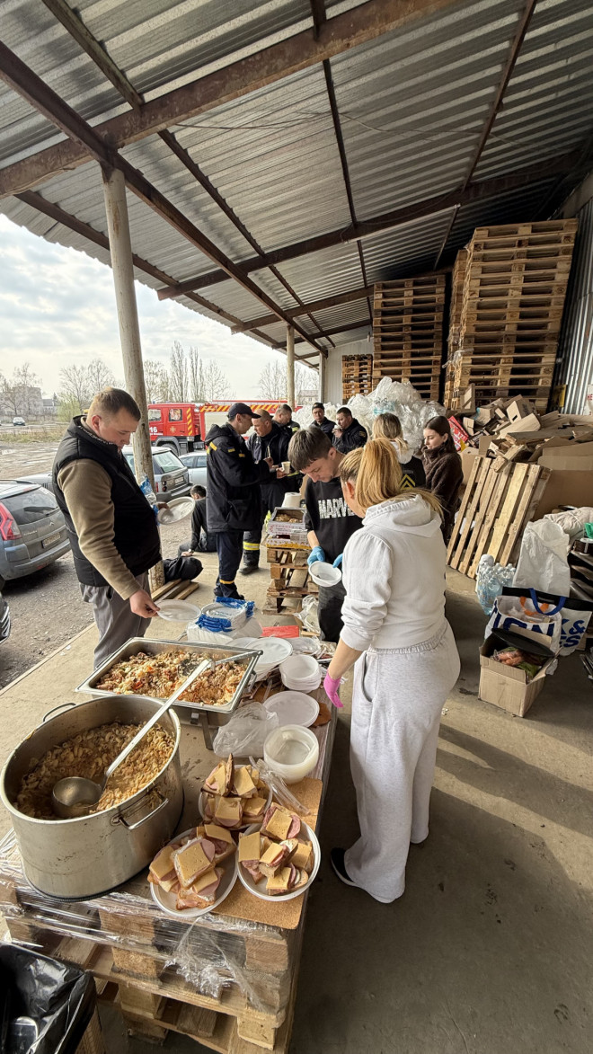 «Таку силу небайдужості – не перемогти», - Роман Романюк подякував Раді волонтерів та благодійників при ОДА за допомогу рятувальникам