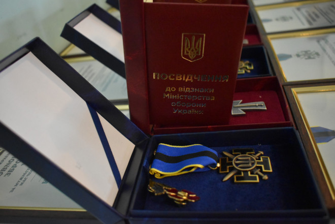 Рідним полеглим воїнів 42-ї окремої механізованої бригади імені Героя України Валерія Гудзя вручили посмертні державні нагороди