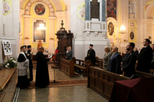 У Луцьку відкрили виставку, присвячену Папі Івану Павлу ІІ - Фото 1