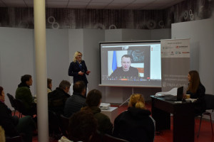 Послуги в Дії, кібербезпека та бізнес в ІТ: в Луцьку внутрішні переселенці навчалися цифровій грамотності - Фото 1