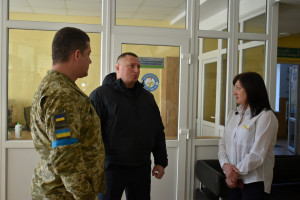 Начальник ОВА Юрій Погуляйко відвідав ЦНАПи у Луцьку, в яких відбувається набір добровольців до «Гвардії наступу» - Фото 1