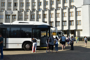 Понад 70 дітей з прийомних родин Волині вирушили у табір «Артек-Буковель» - Фото 1