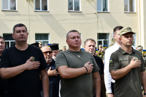 Начальник ОВА вшанував пам'ять загиблих героїв-прикордонників Волині - Фото 1